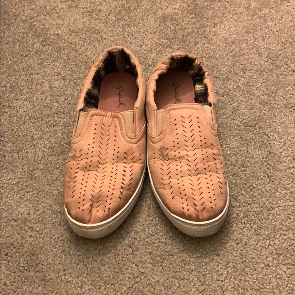 Pink shoes